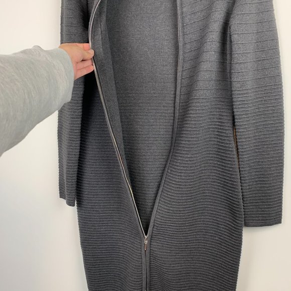 Calvin Klein Ribbed Dress! - Picture 4 of 7